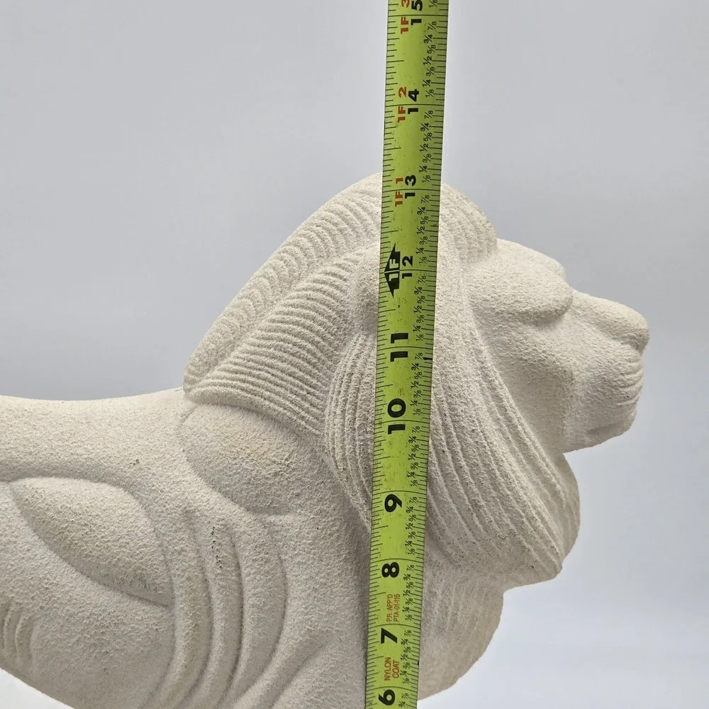 Sandstone Style Off White Lion King Simba Mufasa Narnia Statue Shelf Sitter Deco